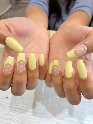 ネイル Nest 岩崎のネイルデザイン