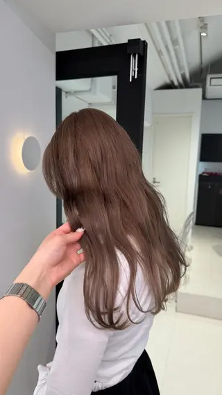 ロング カラー naturalカラー / Rukaのヘアスタイル