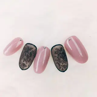 ネイル 坪野 めぐみのネイルデザイン