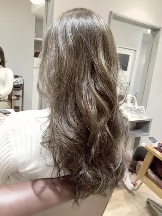 ロング カラー レイヤーカット 早崎太生のヘアスタイル