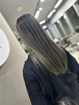 ロング カラー ヘアアレンジ VIM hairおもろまち店のヘアスタイル