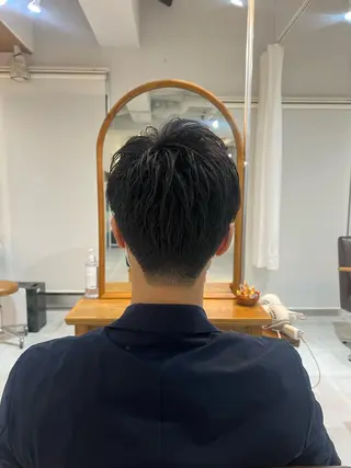メンズ ワクダ アイリのヘアスタイル