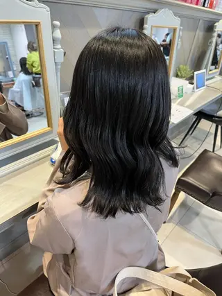 ミディアム Froom🌻 村上夏菜のネイルデザイン