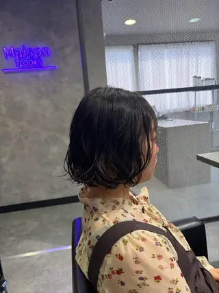 ショート パーマ 手塚 由佳のヘアスタイル