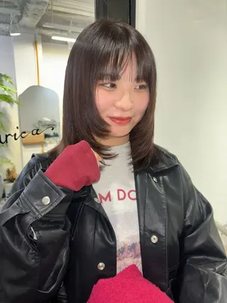 ミディアム Hana/ハイトーン /レイヤーカットのヘアスタイル