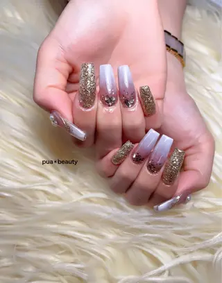 ネイル 菅野 愛花のネイルデザイン