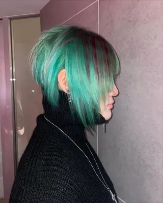 ショート AIRA/ブリーチ /透明感カラーのヘアスタイル