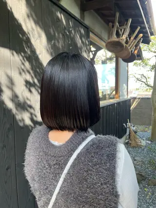 カラー 林 萌々のヘアスタイル