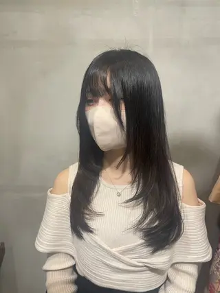 ロング 新妻 宥人のヘアスタイル