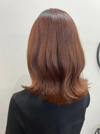 ミディアム SOYON栄 山下麻央のヘアスタイル