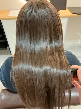 セミロング カラー ヘアアレンジ キッズ 横浜関内髪質改善 re:Magoのヘアスタイル