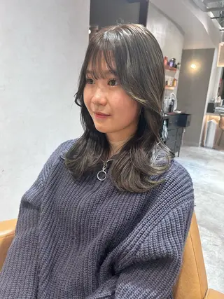 ミディアム レイヤーカット 美髪矯正　YUTOのヘアスタイル