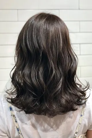 ミディアム カラー 髪質改善⌇透明感 カラー⌇川上葵のヘアスタイル