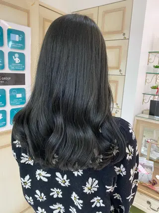 ロング カラー ヘアアレンジ 透明感カラー 古山 結季🌙🖤のヘアスタイル
