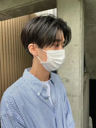 メンズ シンプル+αな デザインを 松崎陸のヘアスタイル