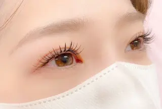 マツエク・マツパ アイデザイナー 山下の眉毛・アイブロウイメージ