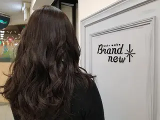 セミロング カラー SAKURA (サクラ)のヘアスタイル