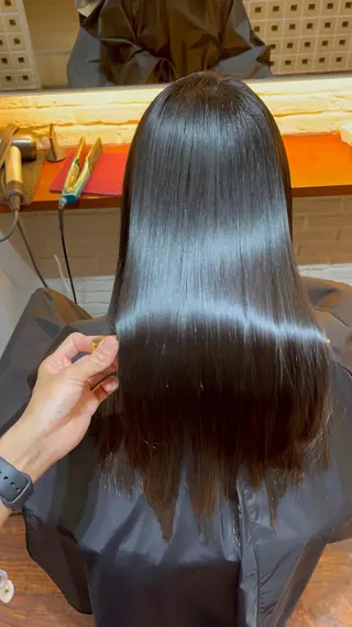 ミディアム CoCooN TAKUMAのヘアスタイル