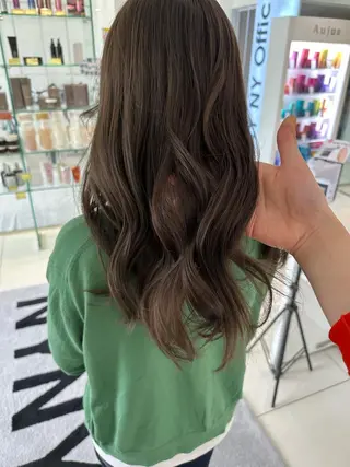 ロング カラー 田中 あかねのヘアスタイル