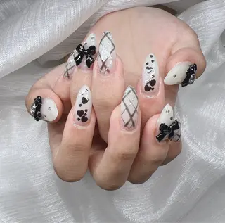ネイル Lee Nails チップ長さだし専門店のネイルデザイン