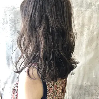 セミロング カラー 菅沢 奈生のヘアスタイル