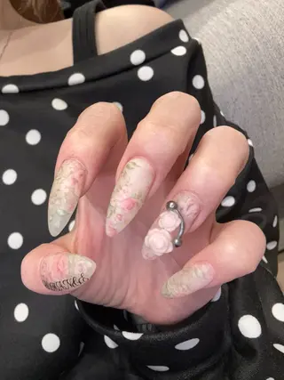 ネイル 🤎Two ERI🤎のネイルデザイン