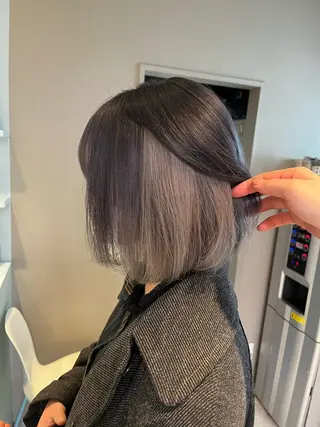 ショート カラー ブリーチカラー 🩵MIZUKIのヘアスタイル
