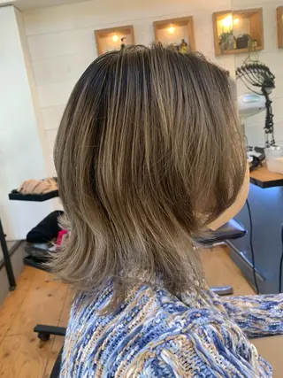 ミディアム カラー Lagom なかだのヘアスタイル