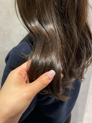 セミロング カラー yumemiレイヤー ‎✴︎ 透明感カラーのヘアスタイル