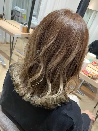 ミディアム カラー AVANCE 長尾 尚悟のヘアスタイル