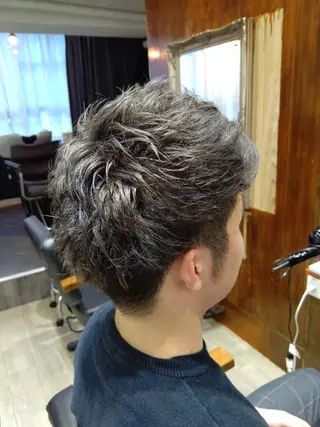 ショート カラー bathair  所属・bathair 持田侑祐のヘアスタイル