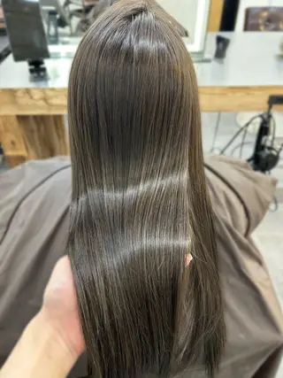 ロング カラー HARUKA 🤍のヘアスタイル