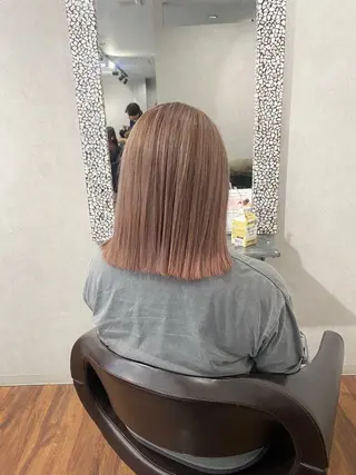 ミディアム _White所属・ＳＨＩ ＺＵのヘアスタイル