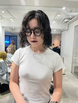 ミディアム パーマ スパイラルパーマ 🌐hina⭐️のヘアスタイル