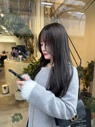 ロング rina/岐阜/可児 透明感カラーのヘアスタイル