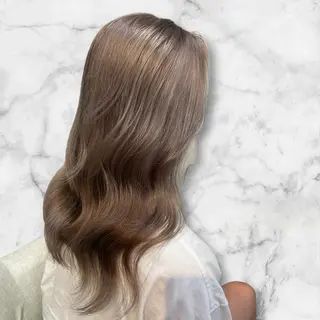 セミロング カラー プルシールエクステ/ ハイトーン/ブリーチのヘアスタイル