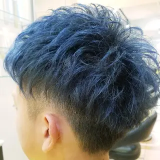 ショート カラー メンズ 内村 純也のヘアスタイル