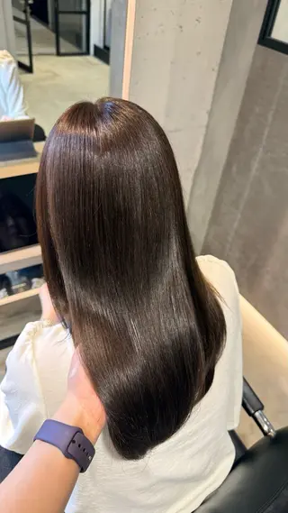 ミディアム カラー あんな🦋レイヤー カット/透明感カラーのヘアスタイル