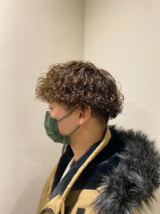 ショート パーマ メンズ オカベ ショウマのヘアスタイル