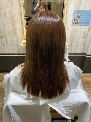 セミロング 必ず笑顔で帰っていた だきます！安田祐貴のヘアスタイル