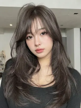 ロング ☁️透明感カラー× レイヤー ☁️ノアのヘアスタイル