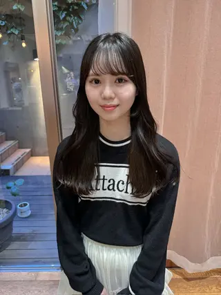 ミディアム パーマ 大橋 芽衣のヘアスタイル