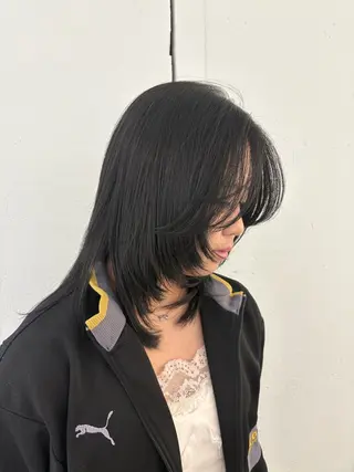 セミロング 村上 奈乃果のヘアスタイル
