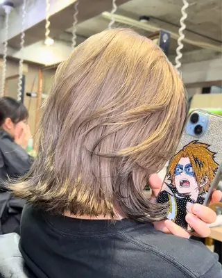 カラー Ami/艶カラー/ レイヤー/ハイトーンのヘアスタイル