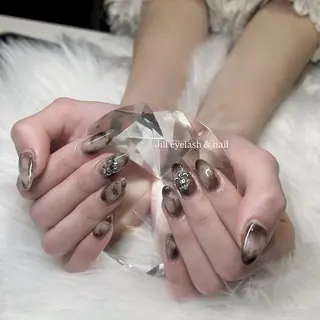 ネイル ami 𝜗𝜚˚⋆のネイルデザイン