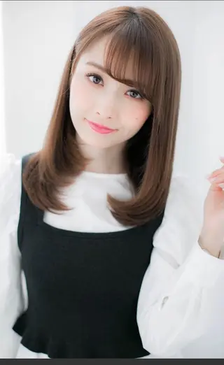 セミロング 櫻田 朴のヘアスタイル