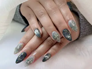 ネイル Mira Nail Studioのネイルデザイン
