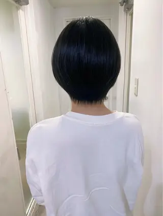 ショート 友田 千栄のヘアスタイル