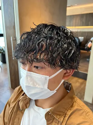 ショート パーマ メンズ 波巻きスパイラルパー マ/シャドウパーマ駿のヘアスタイル