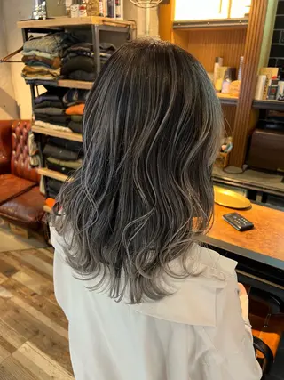 ミディアム カラー 指名No.1💥 ユウトのヘアスタイル